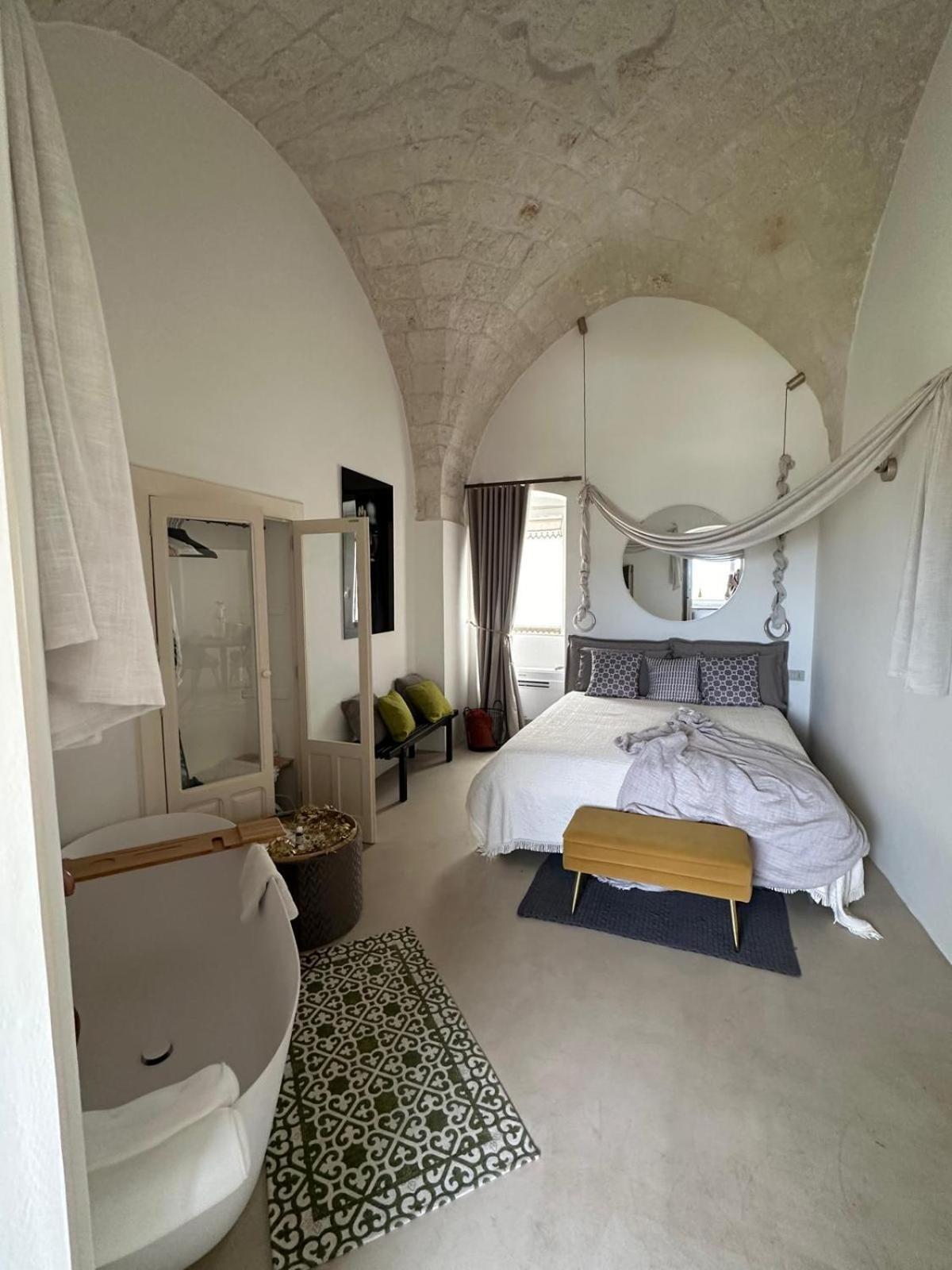 Suite Sami Charming Home Остуни Экстерьер фото